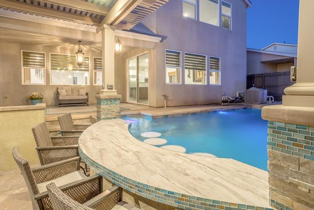 145 E Taylor Avenue, Visalia, CA 93291