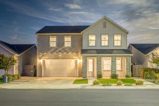 145 E Taylor Avenue, Visalia, CA 93291