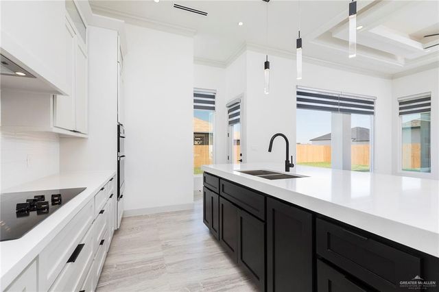 9807 N 24th Lane, Mcallen, TX 78504