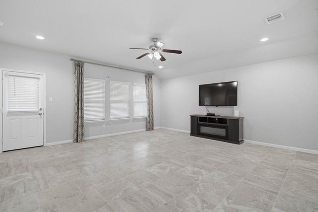 10110 Whitney Reach Drive, Rosharon, TX 77583