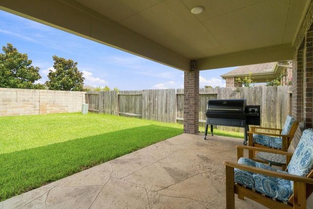 10110 Whitney Reach Drive, Rosharon, TX 77583