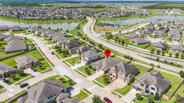 10110 Whitney Reach Drive, Rosharon, TX 77583
