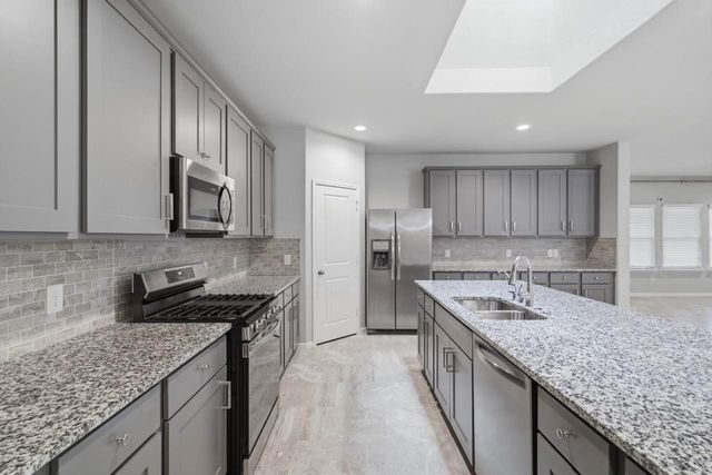 10110 Whitney Reach Drive, Rosharon, TX 77583