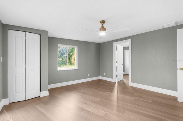 5200 CYRIL DRIVE, Dade City, FL 33523