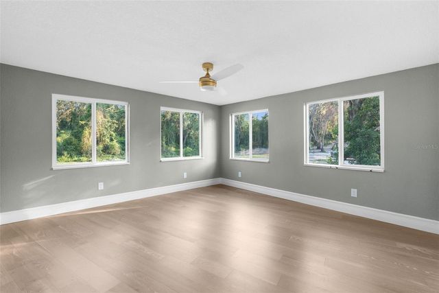 5200 CYRIL DRIVE, Dade City, FL 33523