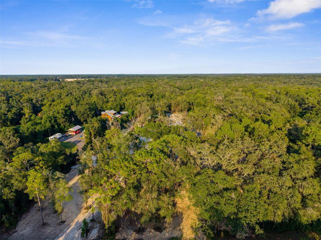 5200 CYRIL DRIVE, Dade City, FL 33523