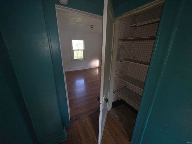 1212 California Avenue, South Bend, IN 46628