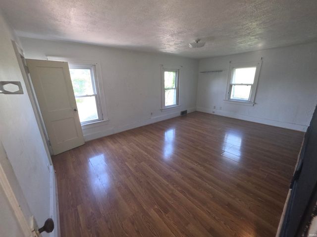 1212 California Avenue, South Bend, IN 46628