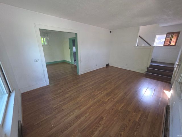 1212 California Avenue, South Bend, IN 46628