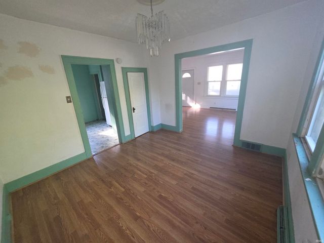 1212 California Avenue, South Bend, IN 46628