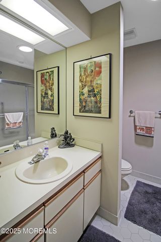 29 Morning Glory Lane, Whiting, NJ 08759