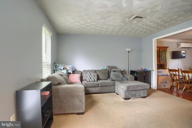 1680 PEBBLE BROOK LN, Harrisburg, PA 17110
