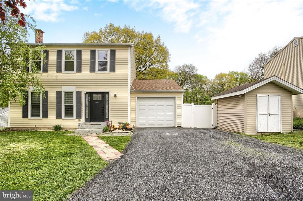 1680 PEBBLE BROOK LN, Harrisburg, PA 17110