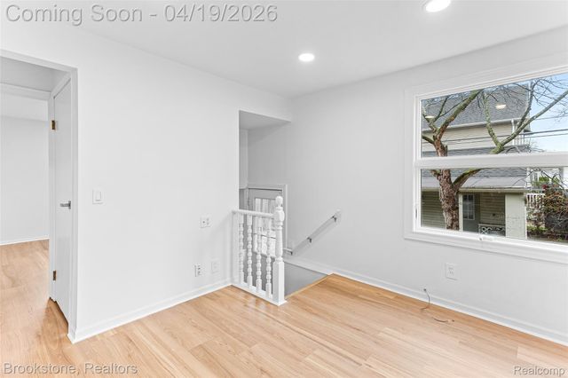 719 W 12 Mile Road, Royal Oak, MI 48073