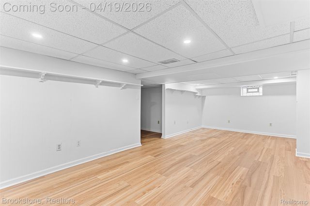 719 W 12 Mile Road, Royal Oak, MI 48073