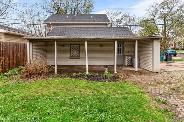 719 W 12 Mile Road, Royal Oak, MI 48073