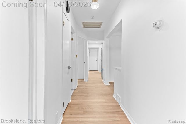 719 W 12 Mile Road, Royal Oak, MI 48073