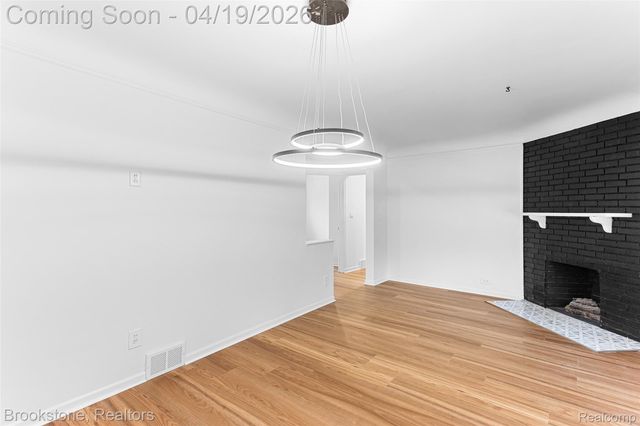 719 W 12 Mile Road, Royal Oak, MI 48073