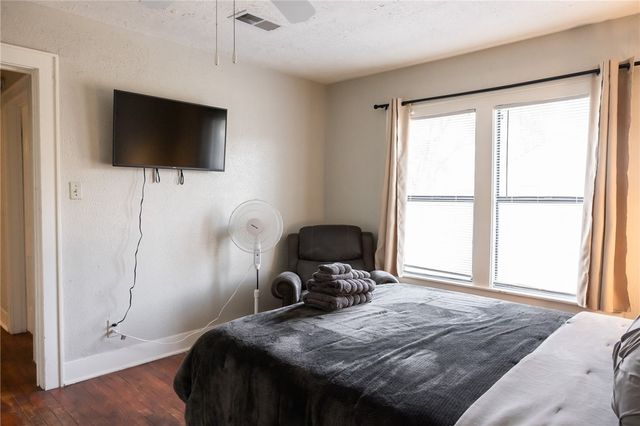 1902 Miller Avenue, Bryan, TX 77801