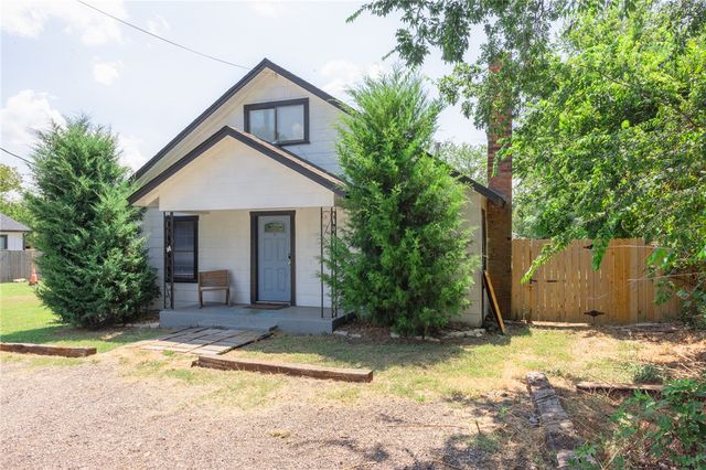 1902 Miller Avenue, Bryan, TX 77801