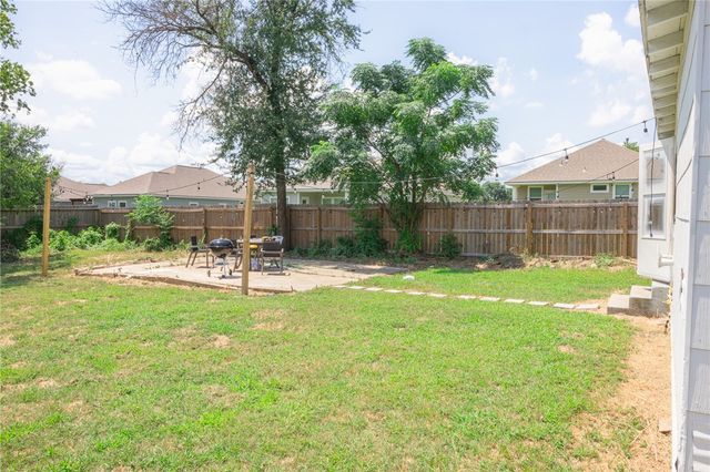 1902 Miller Avenue, Bryan, TX 77801