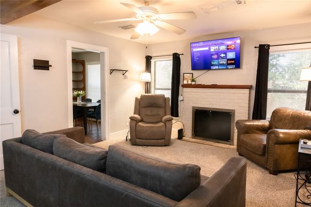 1902 Miller Avenue, Bryan, TX 77801