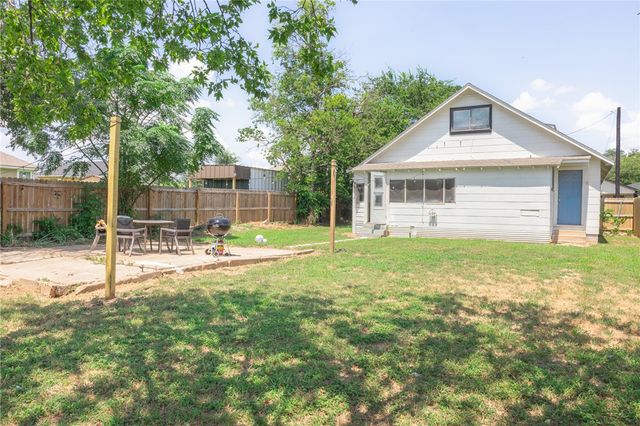 1902 Miller Avenue, Bryan, TX 77801