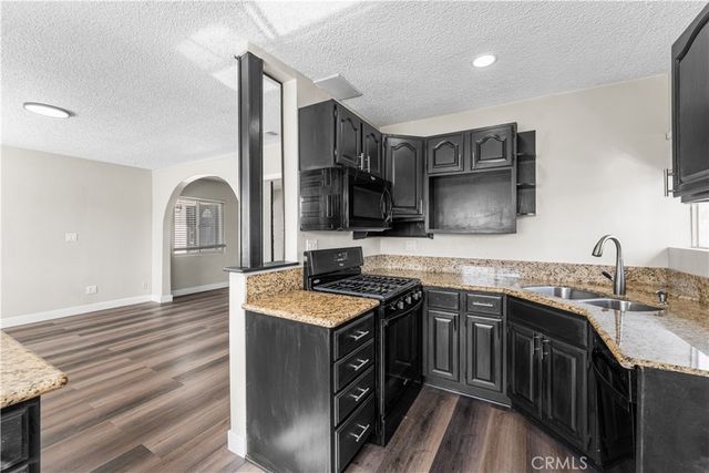 43028 45th Street W, Lancaster, CA 93536