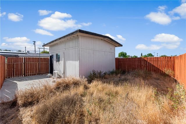 43028 45th Street W, Lancaster, CA 93536