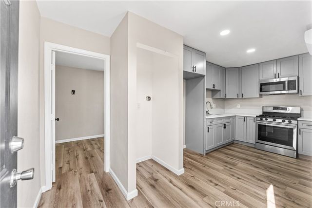 43028 45th Street W, Lancaster, CA 93536
