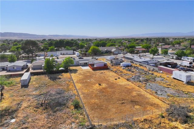43028 45th Street W, Lancaster, CA 93536