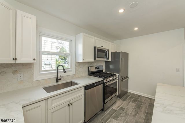 5 Underhill Ct, Nutley Twp., NJ 07110