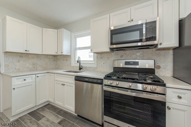 5 Underhill Ct, Nutley Twp., NJ 07110