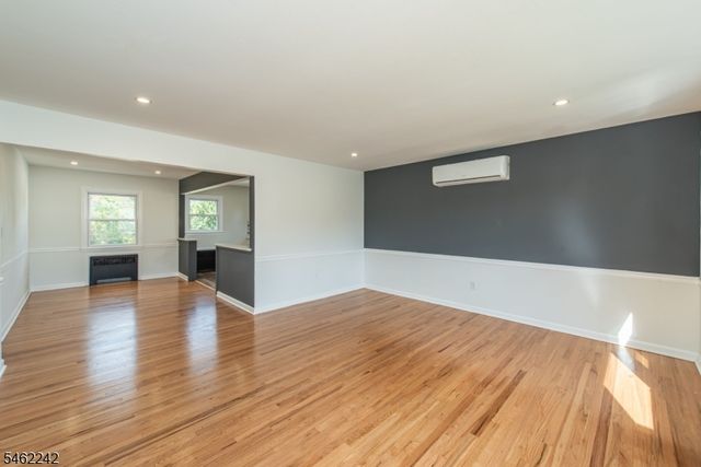 5 Underhill Ct, Nutley Twp., NJ 07110