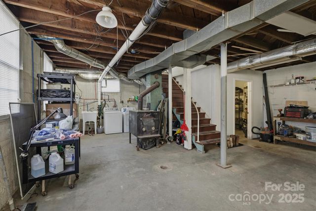 2 Sterling Avenue, Granite Falls, NC 28630