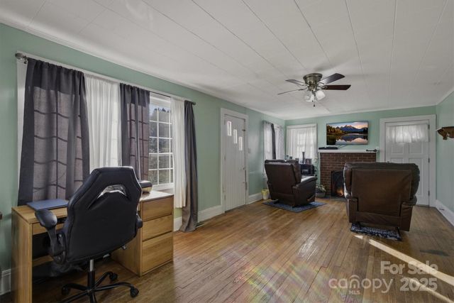 2 Sterling Avenue, Granite Falls, NC 28630