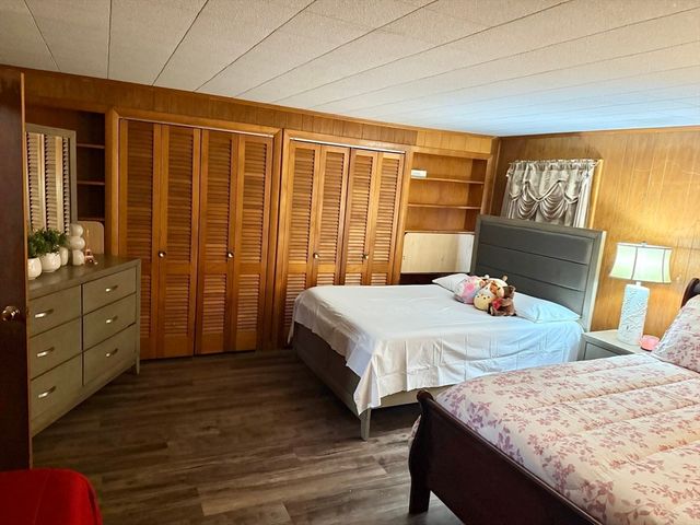 21 Simmons Ave, Brockton, MA 02301