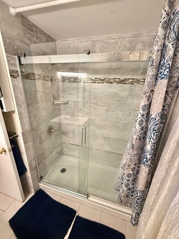 21 Simmons Ave, Brockton, MA 02301