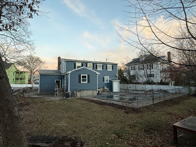 21 Simmons Ave, Brockton, MA 02301