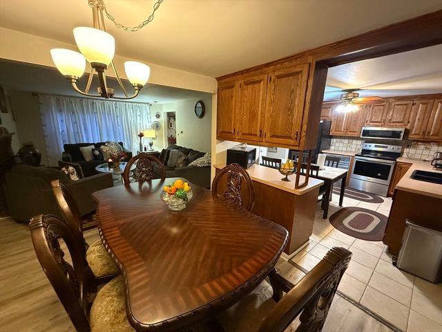 21 Simmons Ave, Brockton, MA 02301