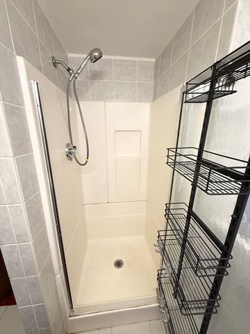 21 Simmons Ave, Brockton, MA 02301