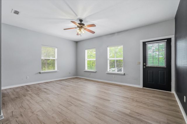 14227 County Road 438, Lindale, TX 75771