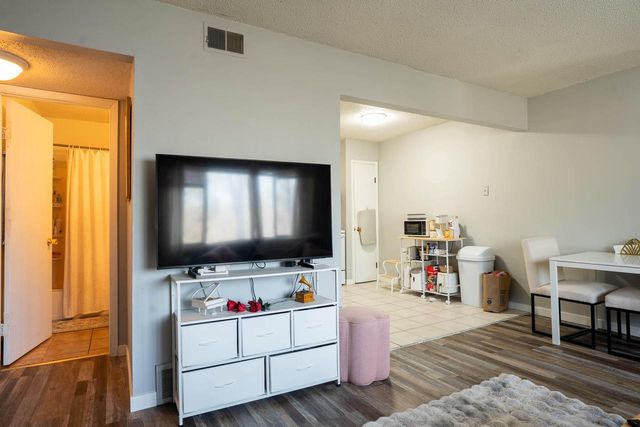 802 7th STREET S, La Crosse, WI 54601