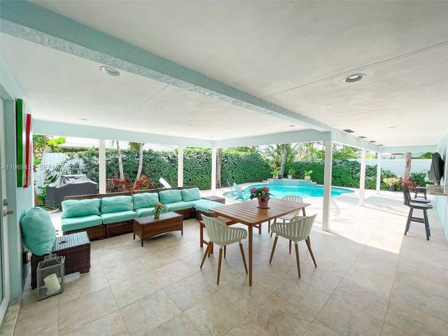 2932 NE 36th St, Lighthouse Point, FL 33064