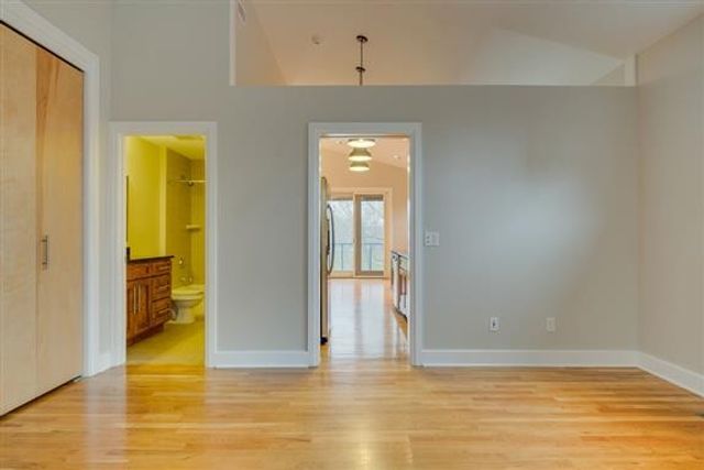 316 Van Buren St, Nashville, TN 37208