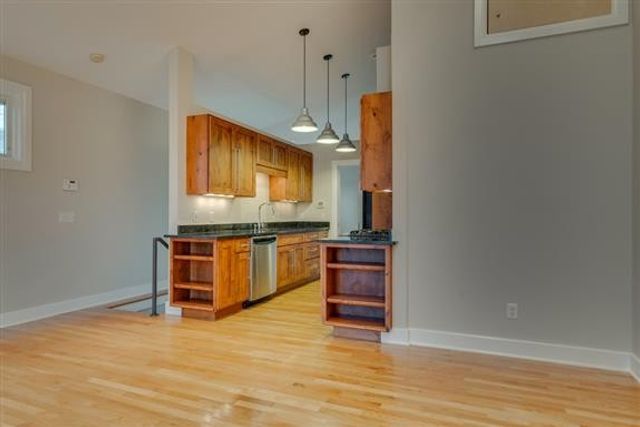 316 Van Buren St, Nashville, TN 37208
