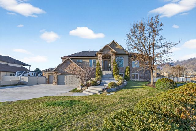 1882 W OLD FORT CIR, Farmington, UT 84025