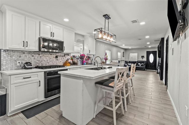 9739 Cargill Street, Houston, TX 77029
