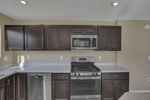 7490 Sugarbark Court, Canal Winchester, OH 43110