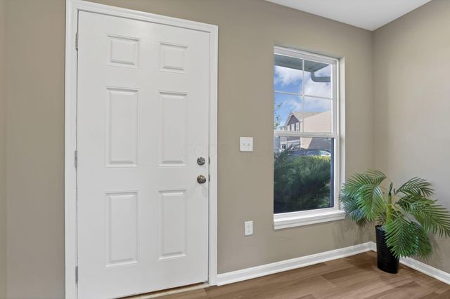 7490 Sugarbark Court, Canal Winchester, OH 43110